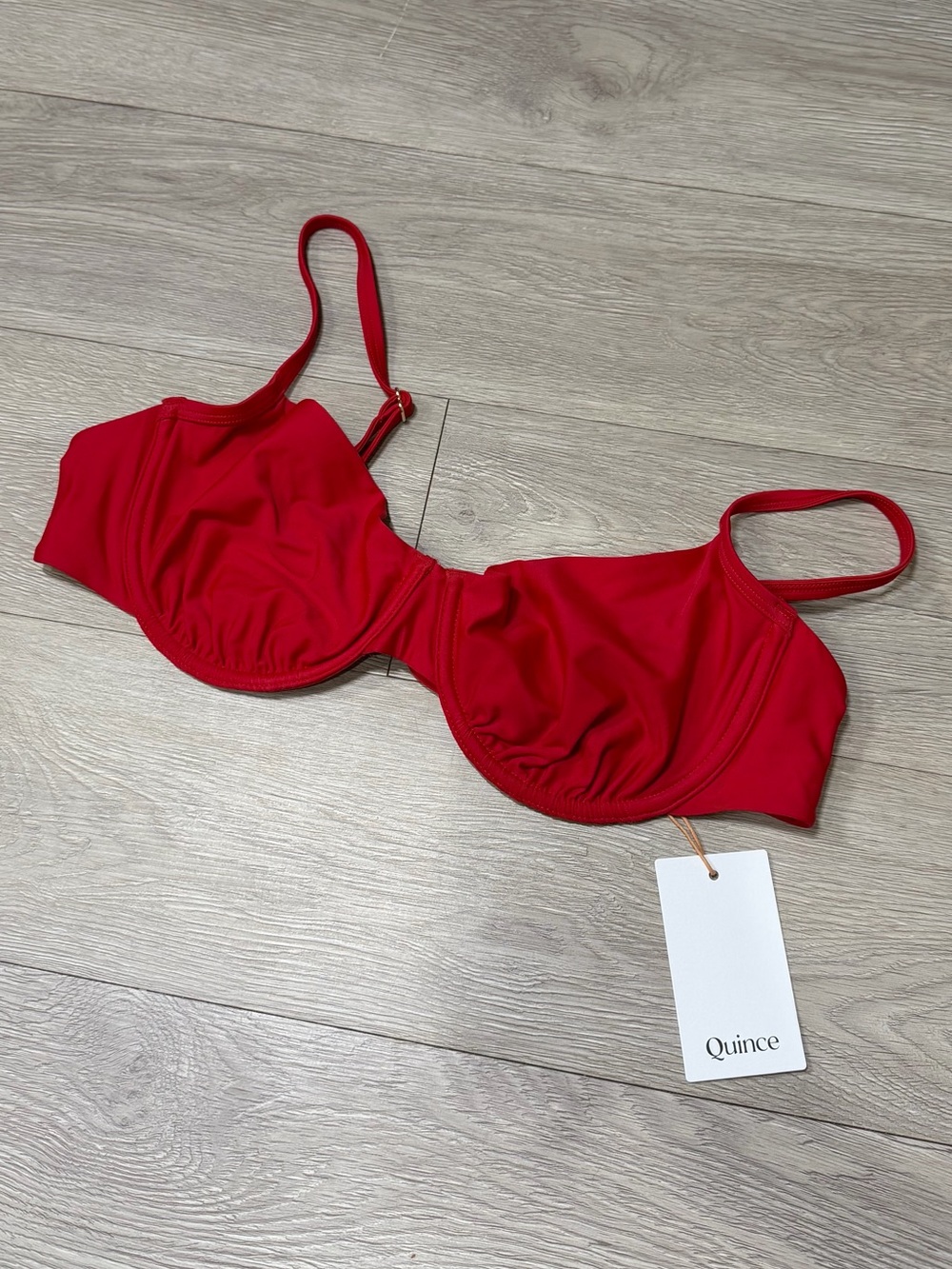 Quince NWT Italian Red Underwire Support Bikini top with Adjustable Straps XL